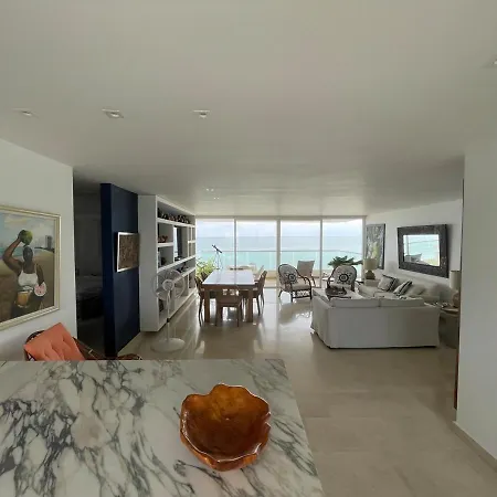Apartment Oceanfront Oasis