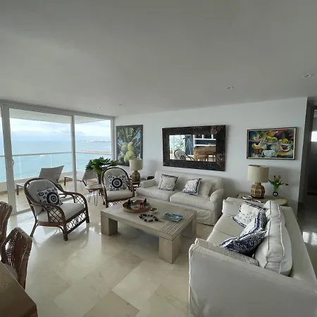 Oceanfront Oasis Apartamento *